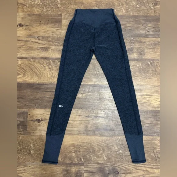 Alo Yoga Alosoft Lavish Bra & High-Waist Alosoft Lounge Leggings | Size XS - Picture 13 of 13